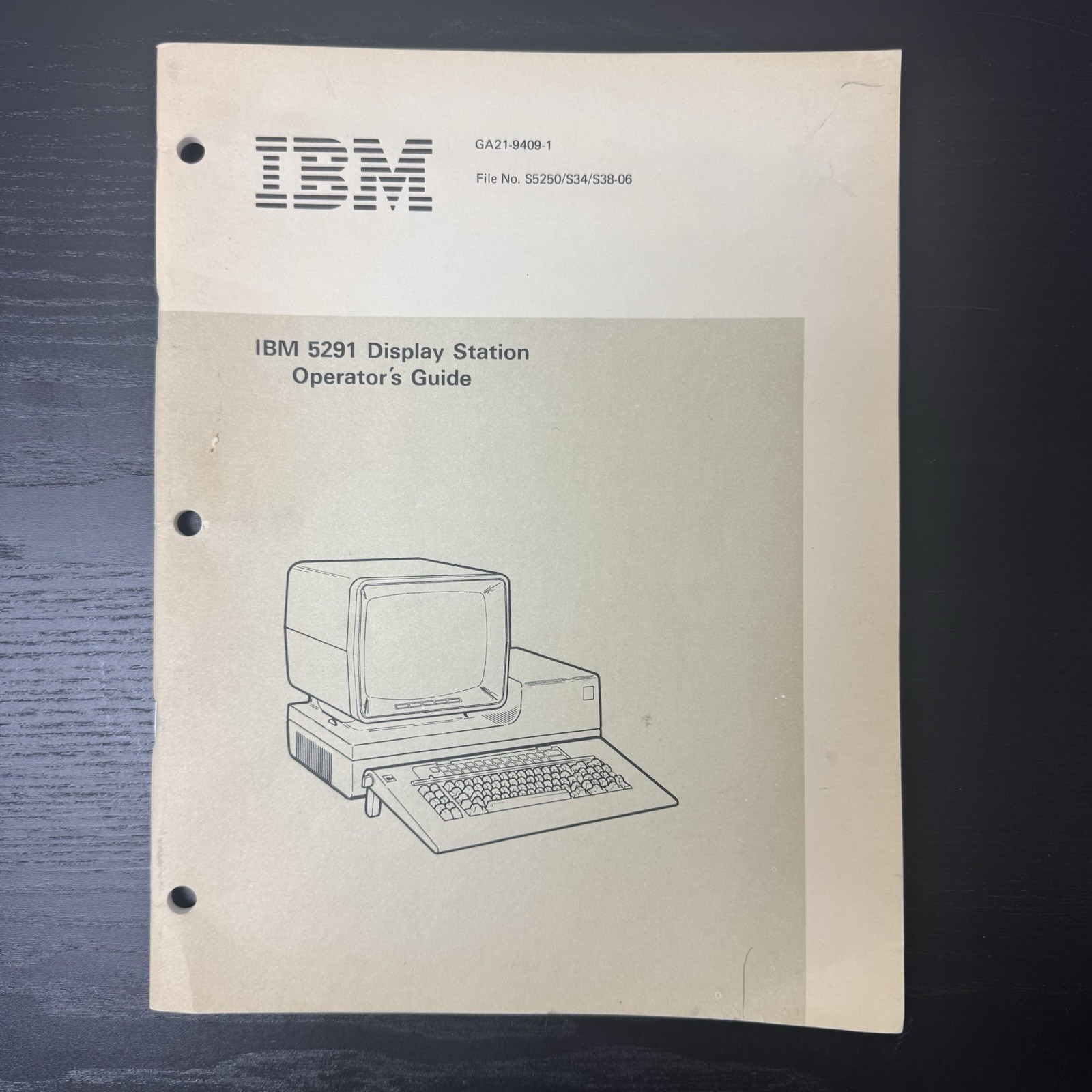 IBM 5291 Display Station Operator's Guide 2nd Edition 1983 GA21-9409 Vintage
