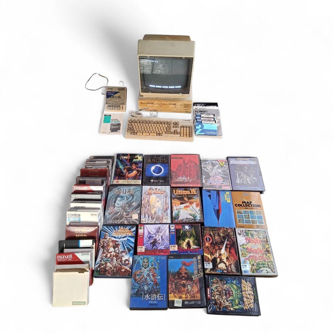 NEC PC-8801FH Vintage Computer with Monitor & Multiple Softwares Tested 001 JP