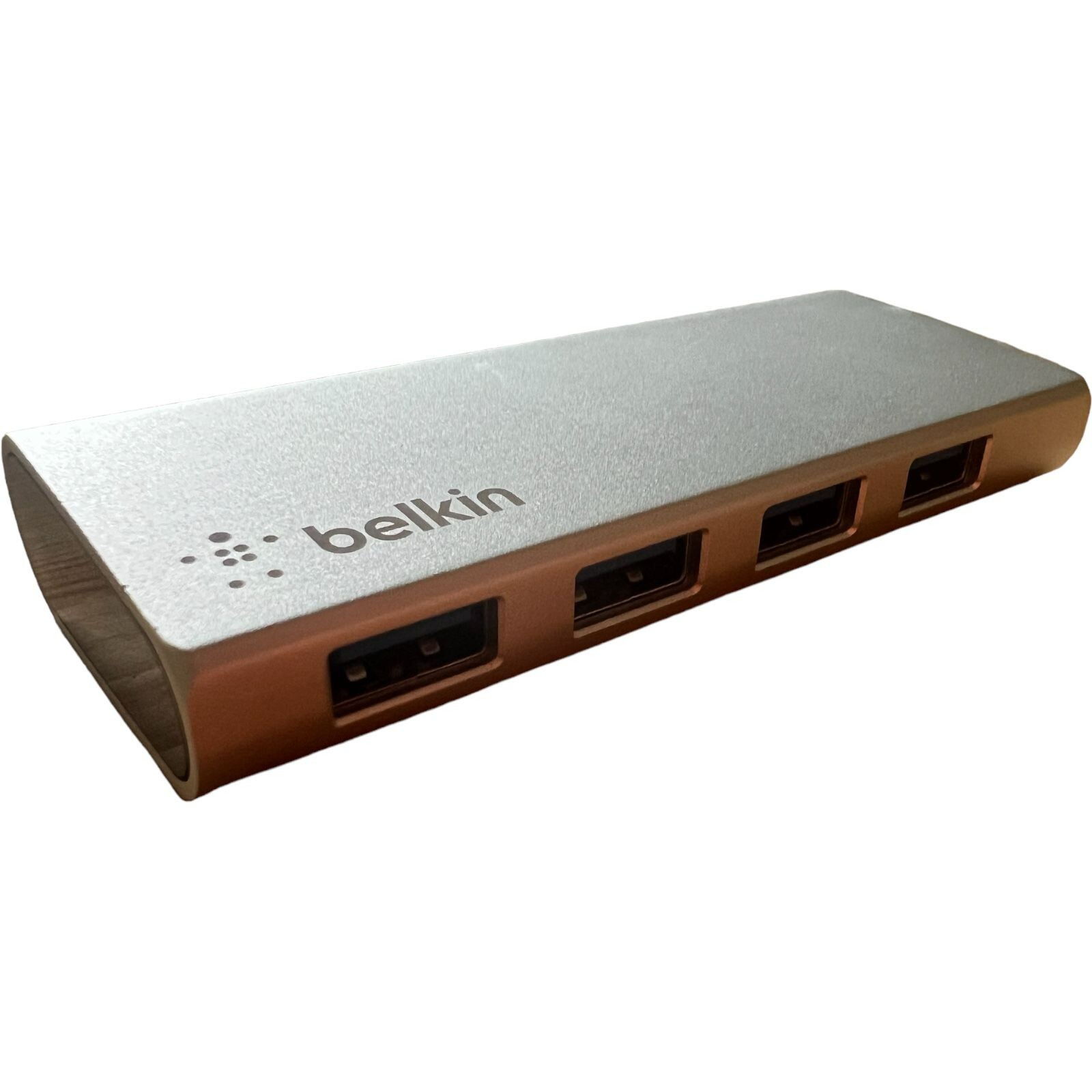 Belkin 4 Port USB 3.0 Hub Aluminum Silver F4U073 High Speed MacBook Laptop PC