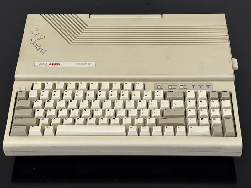 VTech Laser 128EX Vintage Personal Video Technology Computer Apple IIe Clone PC
