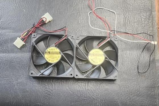 (2) Adda AD1212LB-A71GL DC Brushless 12V 0.24A Ball Bearing PC chassis power fan