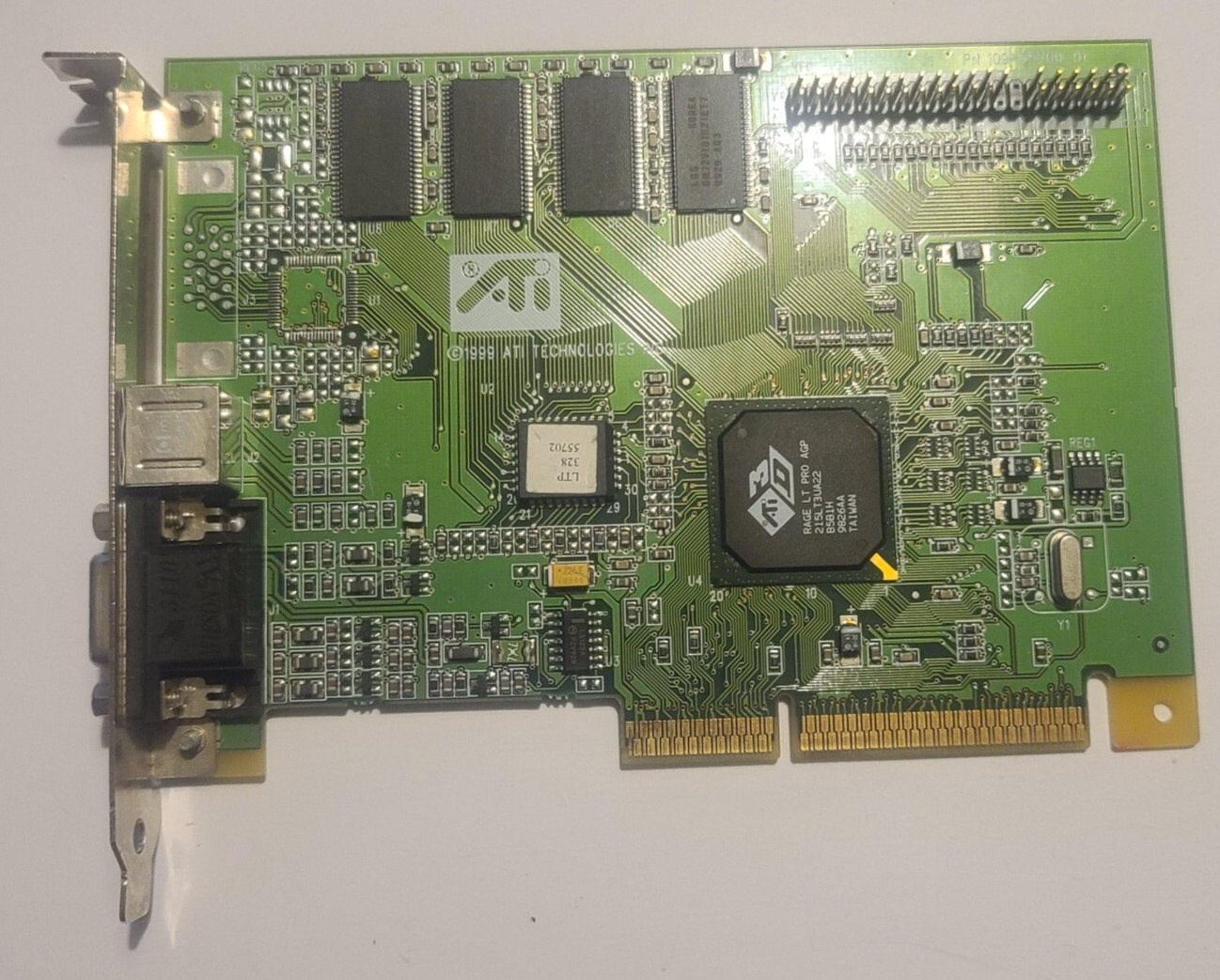 ATI 3D RAGE LT PRO/AGP/2x/GRAPHICS CARD/SDRAM 8MB/GPU Rage LT