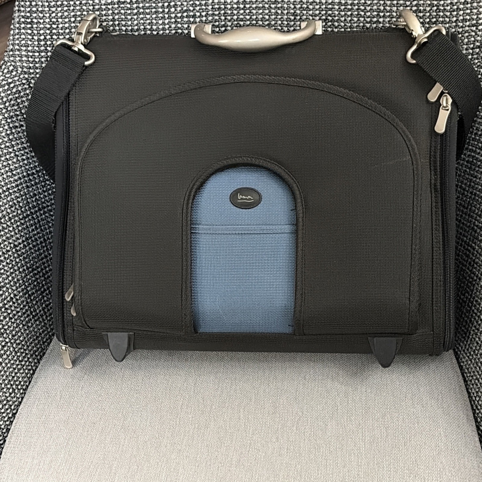 Michael Graves Black Laptop Bag /Brief Case  16" X 12". Hard case excellent 