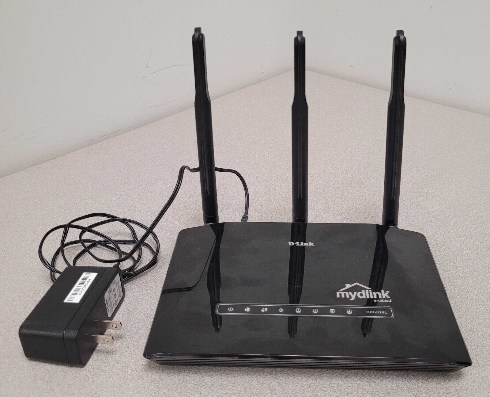 D-Link DIR-619L-ES mydlink Cloud Router wireless N300 + DGS-1008G Switch