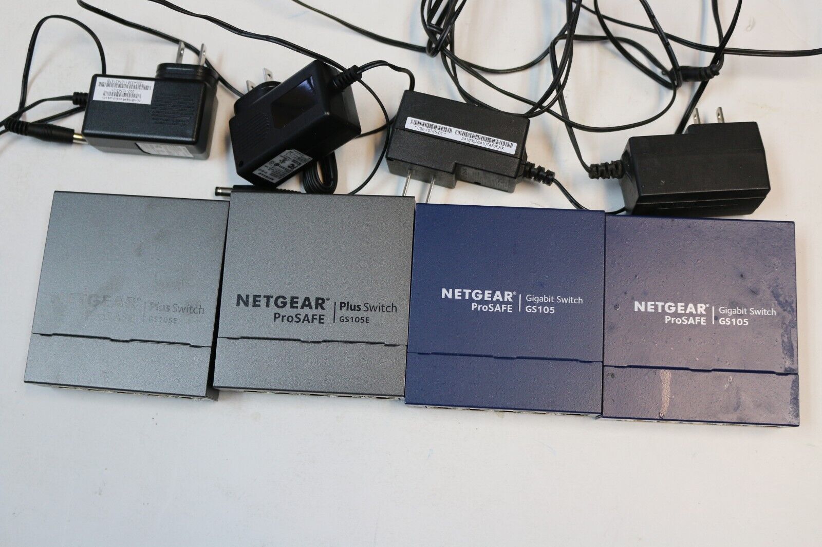 Netgear, GS105 (2 pcs), GS105E (2 pcs), Pre-owned, total 4 pcs