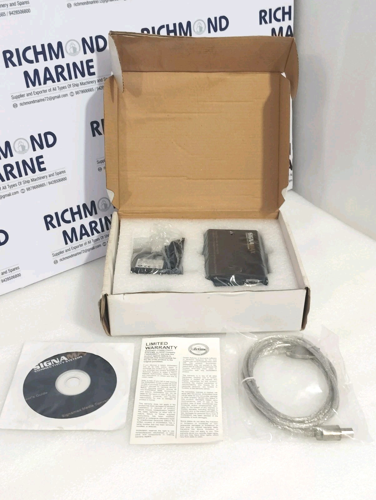 SIGNAMAX CONNECTIVITY SYSTEMS MEDIA CONVERTER 065-1110LFS 10/100BASE FX WITHLINK
