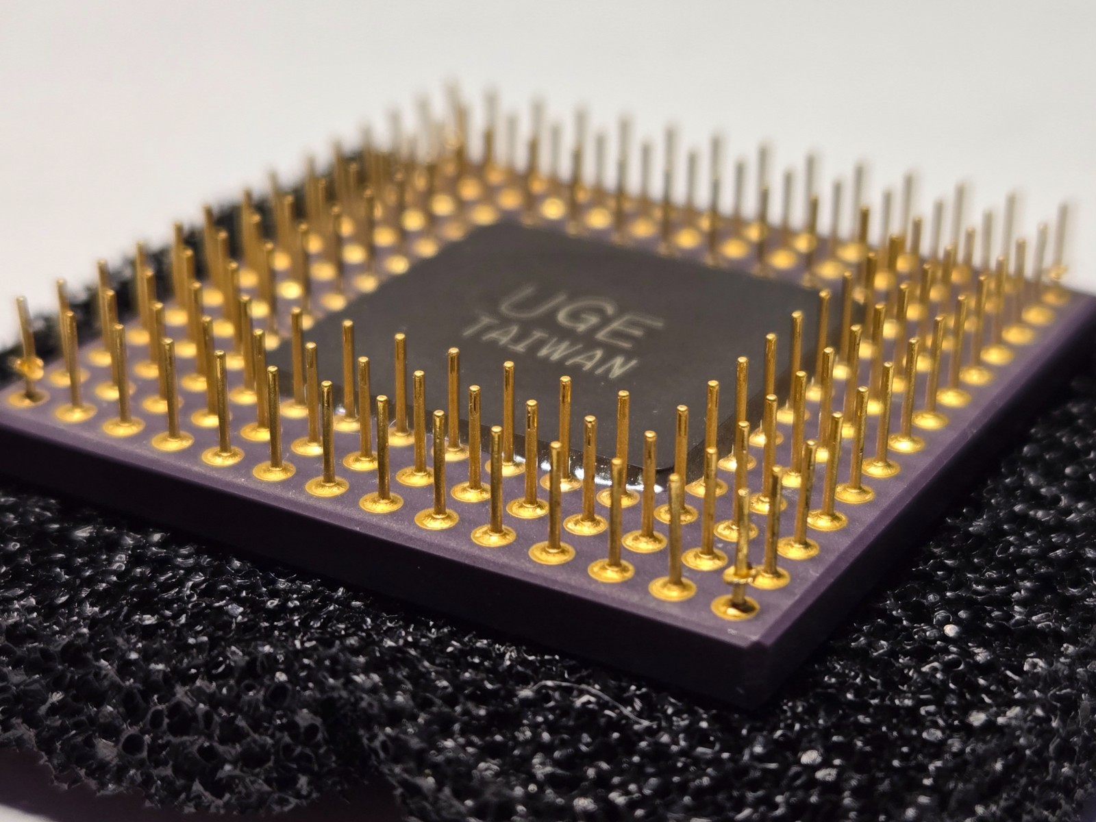Vintage Texas Instruments TX486DLC/E-40GA 40MHz CPU Ceramic PGA-132 Processor