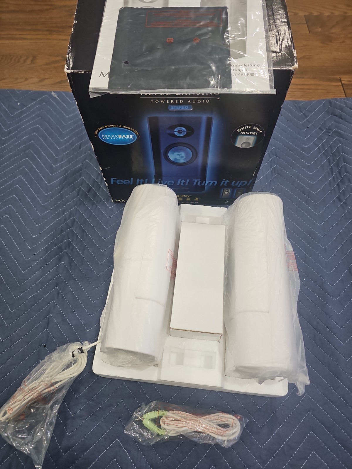Altec Lansing - 2.0 Speaker System  MX-5020 Powered Audio Computer NEW. 
