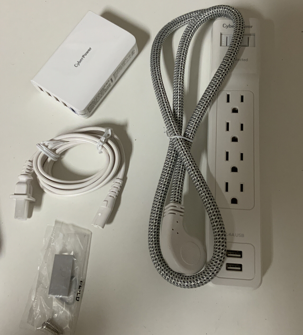 🧷 CyberPower & Charge multiple USB Ports 2 pack, 🆕 As Shown