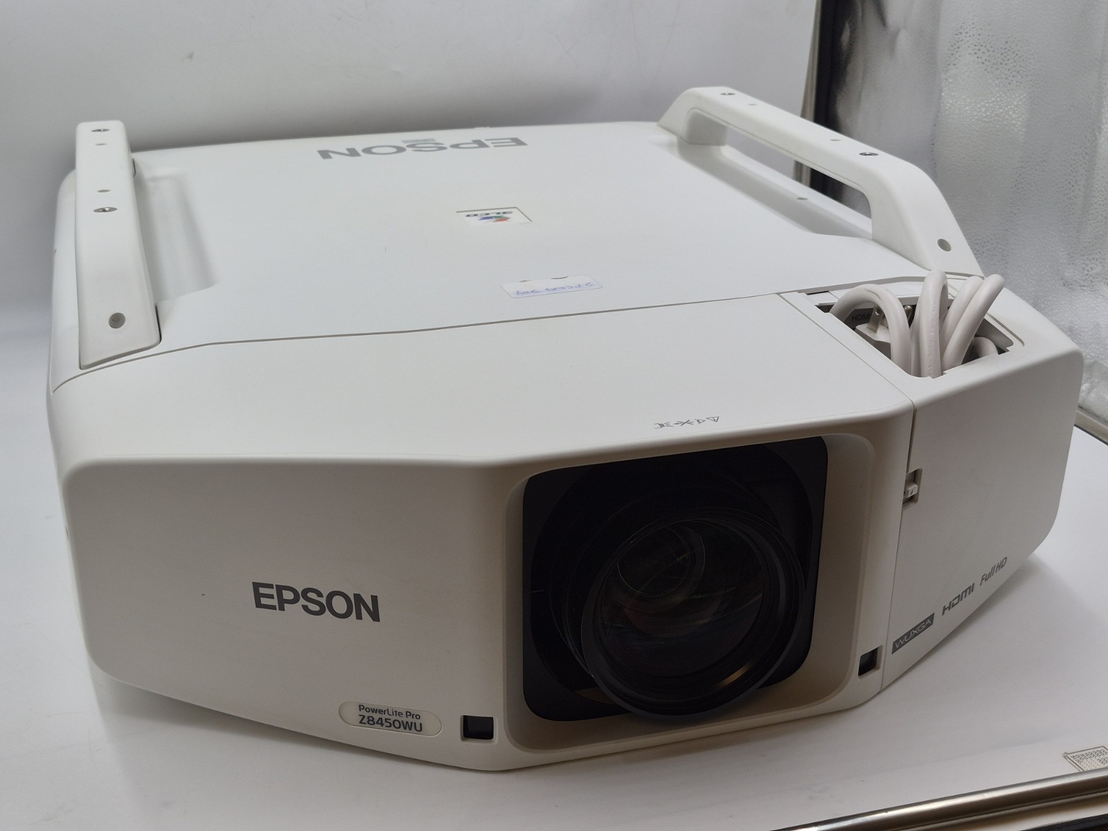 Epson PowerLite Pro Z8450WU WUXGA Projector 7000 lumens, lamp 1 and 2 is 2167H