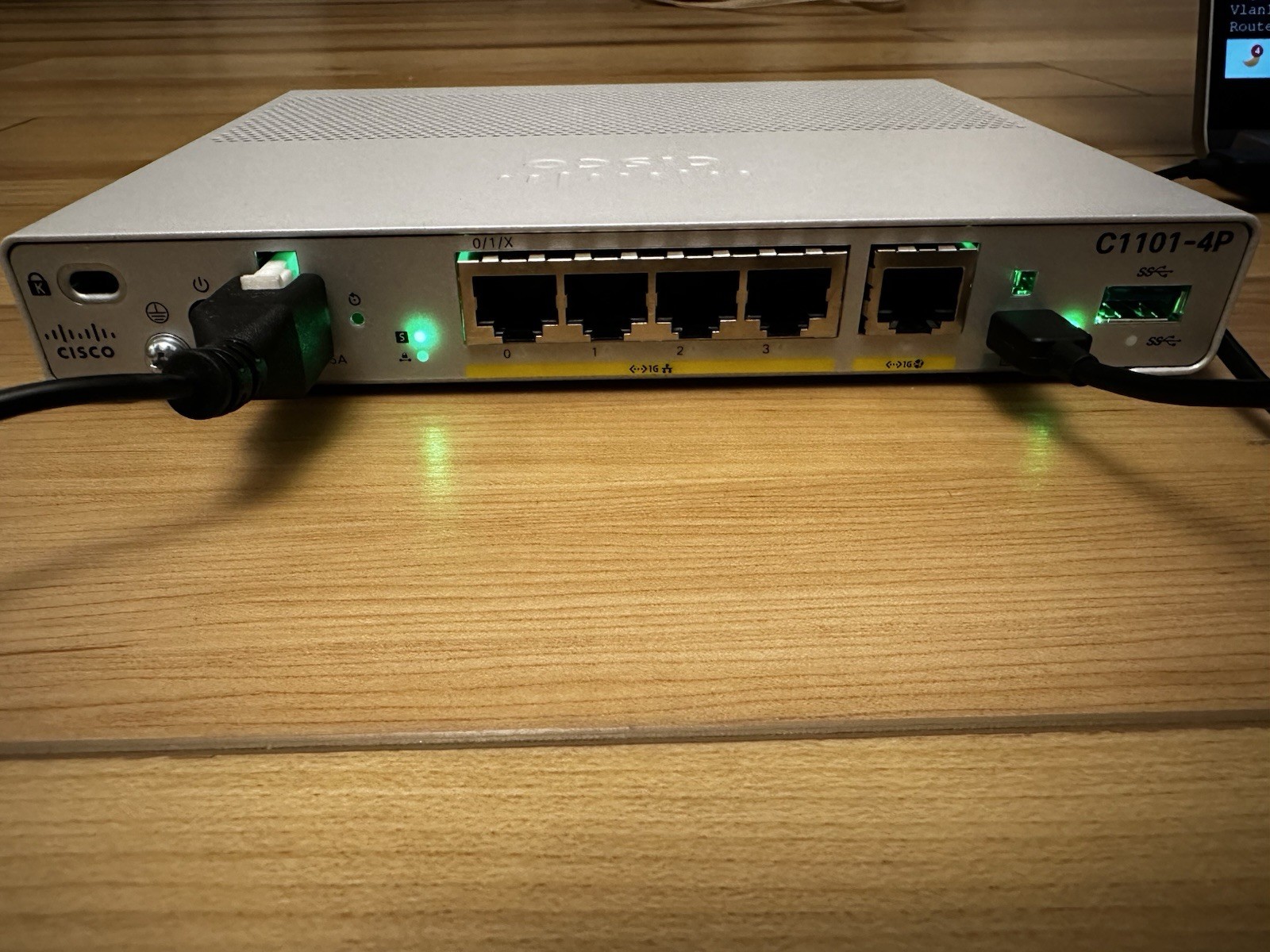 Cisco ISR 1100 Series C1101-4P Enterprise Router 4 LAN 1 WAN Gigabit Ethernet