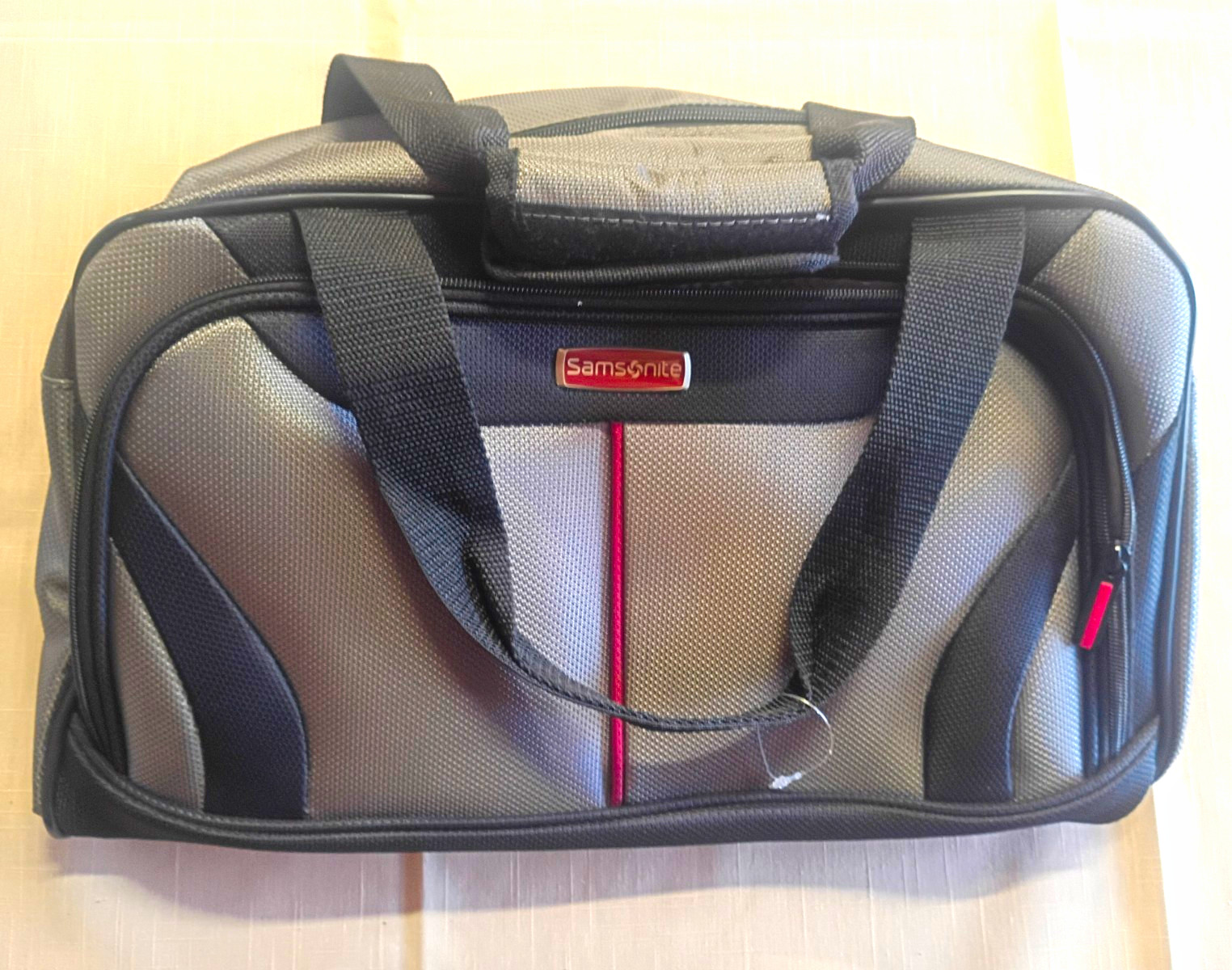 Samsonite Solid Gray/Black/Red Laptop Briefcase Carry Bag w/ Handles, Zips