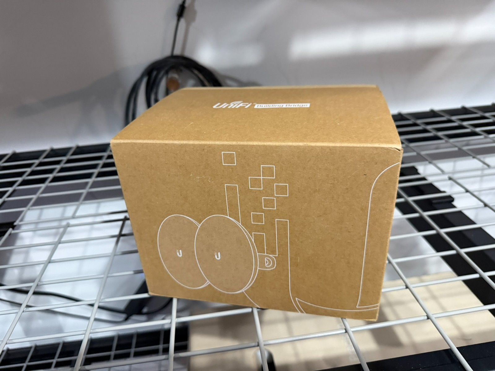 NEW Ubiquiti Networks UBB-US UniFi Building-To-Building Bridge Sealed