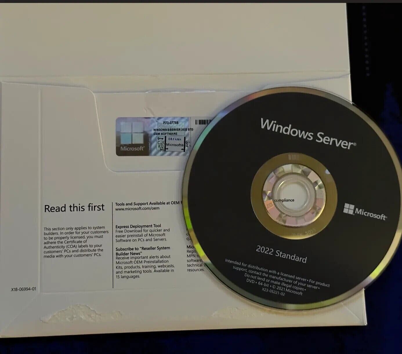 Microsoft Windows Server 2022 Standard 64-bit License & DVD