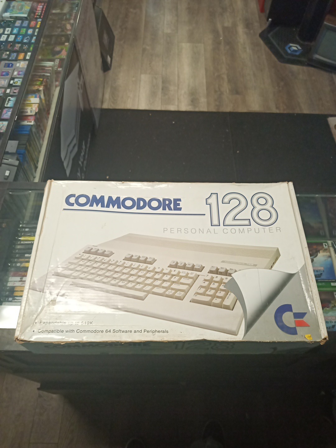 Commodore 128 C128 Computer  C64 With Box TESTED & WORKING