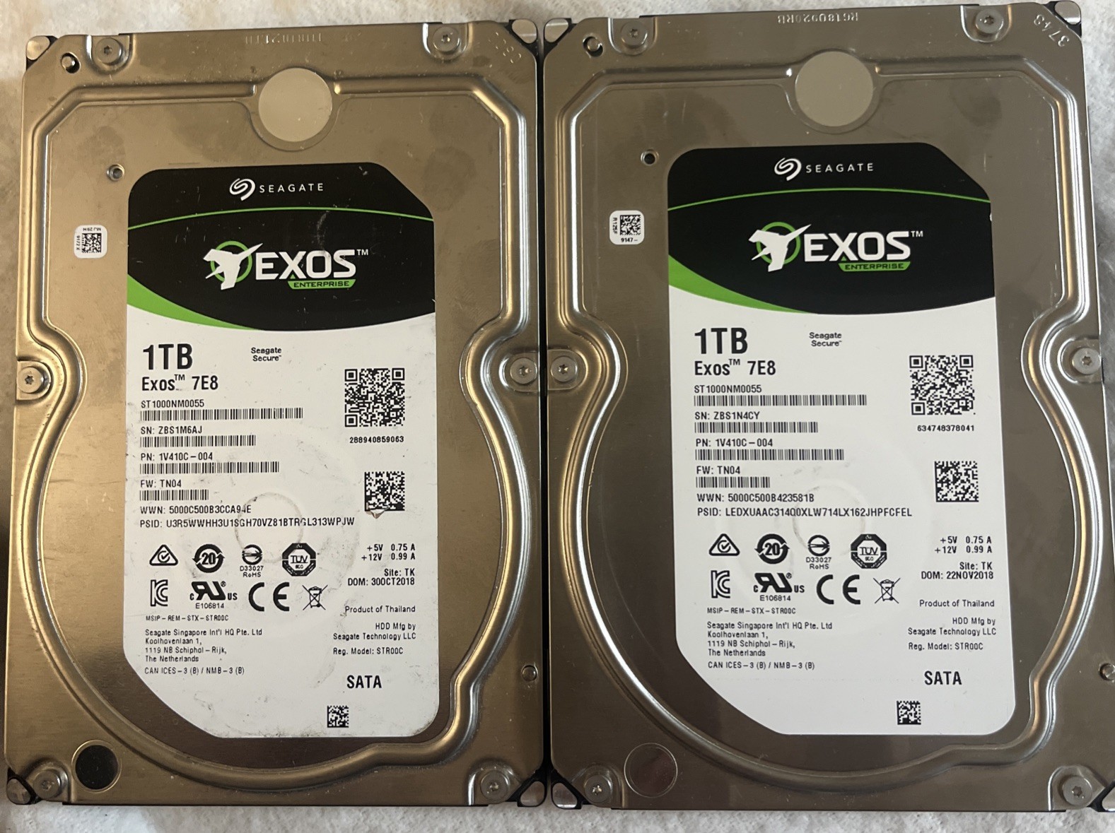 Lot Of 2 Seagate Exos 7E8 ST1000NM0055 1TB 3.5" SATA III HDD For PARTS ONLY
