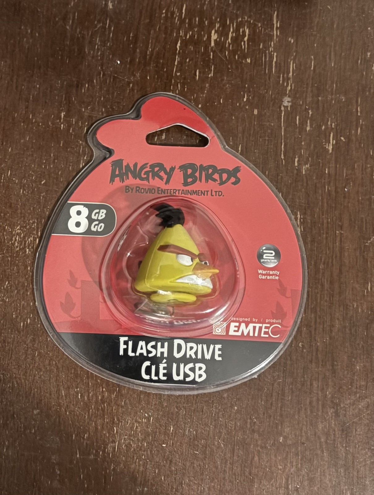 NEW Sealed ANGRY BIRDS 8GB Flash Drive CLE USB Flash Drive EMTEC Yellow Bird