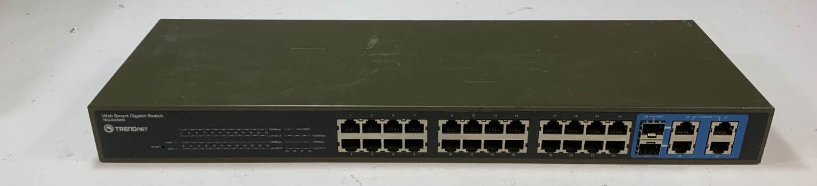TRENDnet TEG-424WS 24-Port 10/100 Mbps Web Smart Gigabit Network Switch "F5A"