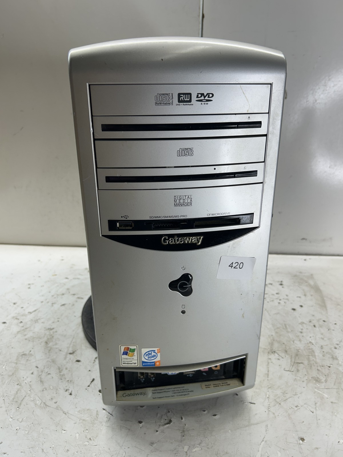 Gateway 504GR Intel Pentium 4 3.0GHz 512MB NO HDD