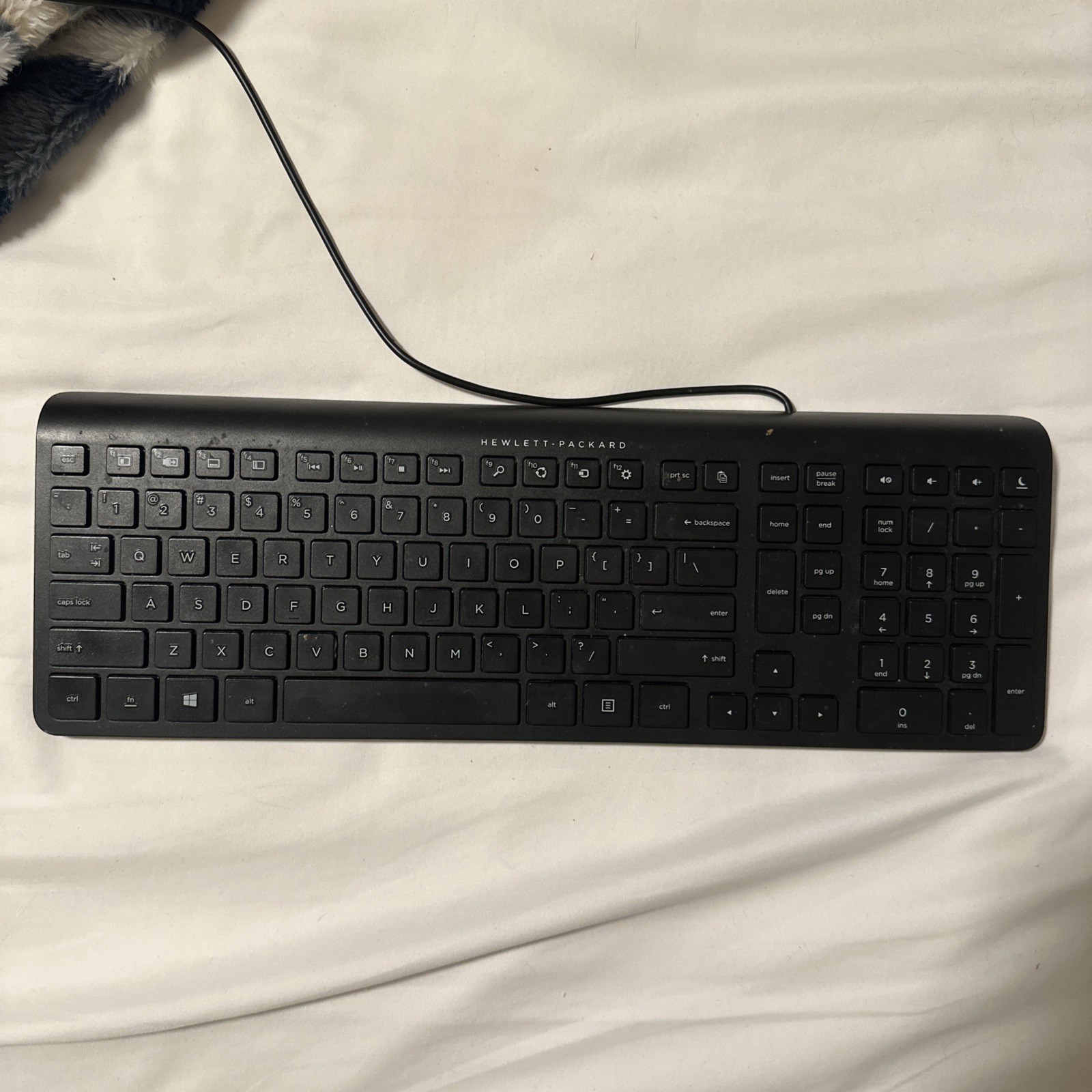 HP SK-2026 Slim Wired USB Keyboard - Quiet Keys - Pristine - Actual Photos
