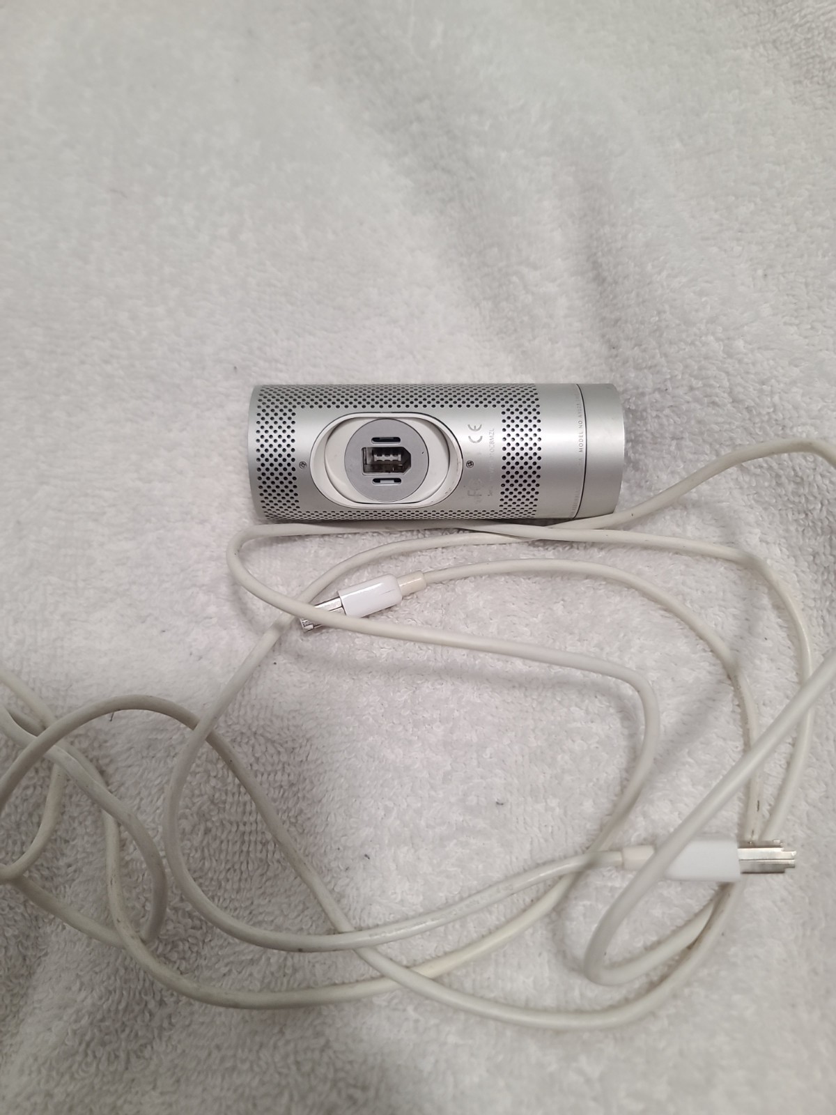 Apple A1023 iSight Firewire Camera Webcam W/ Cord