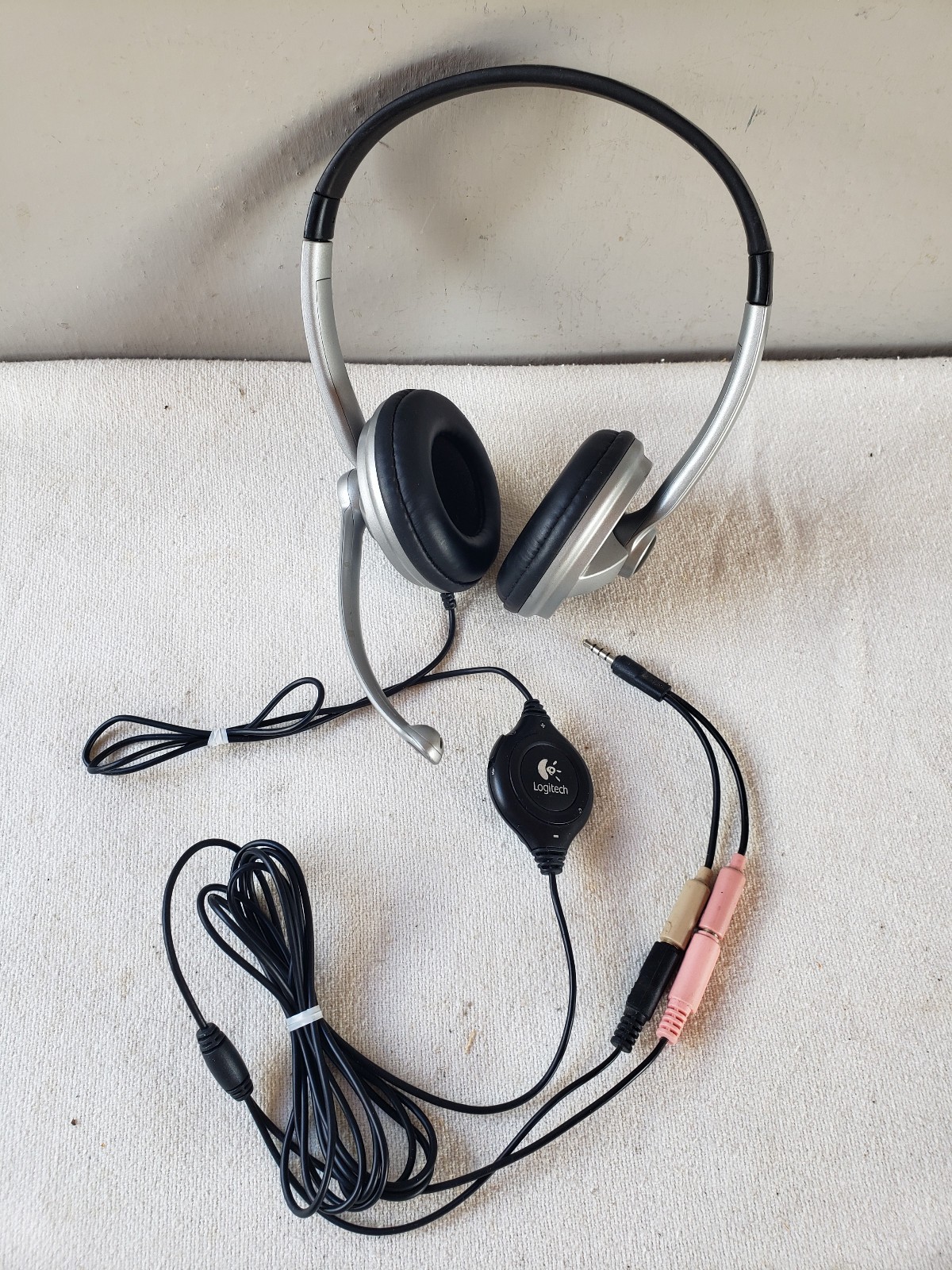 Logitech ClearChat Premium PC Black Headband Headset with Single Plug Adapter