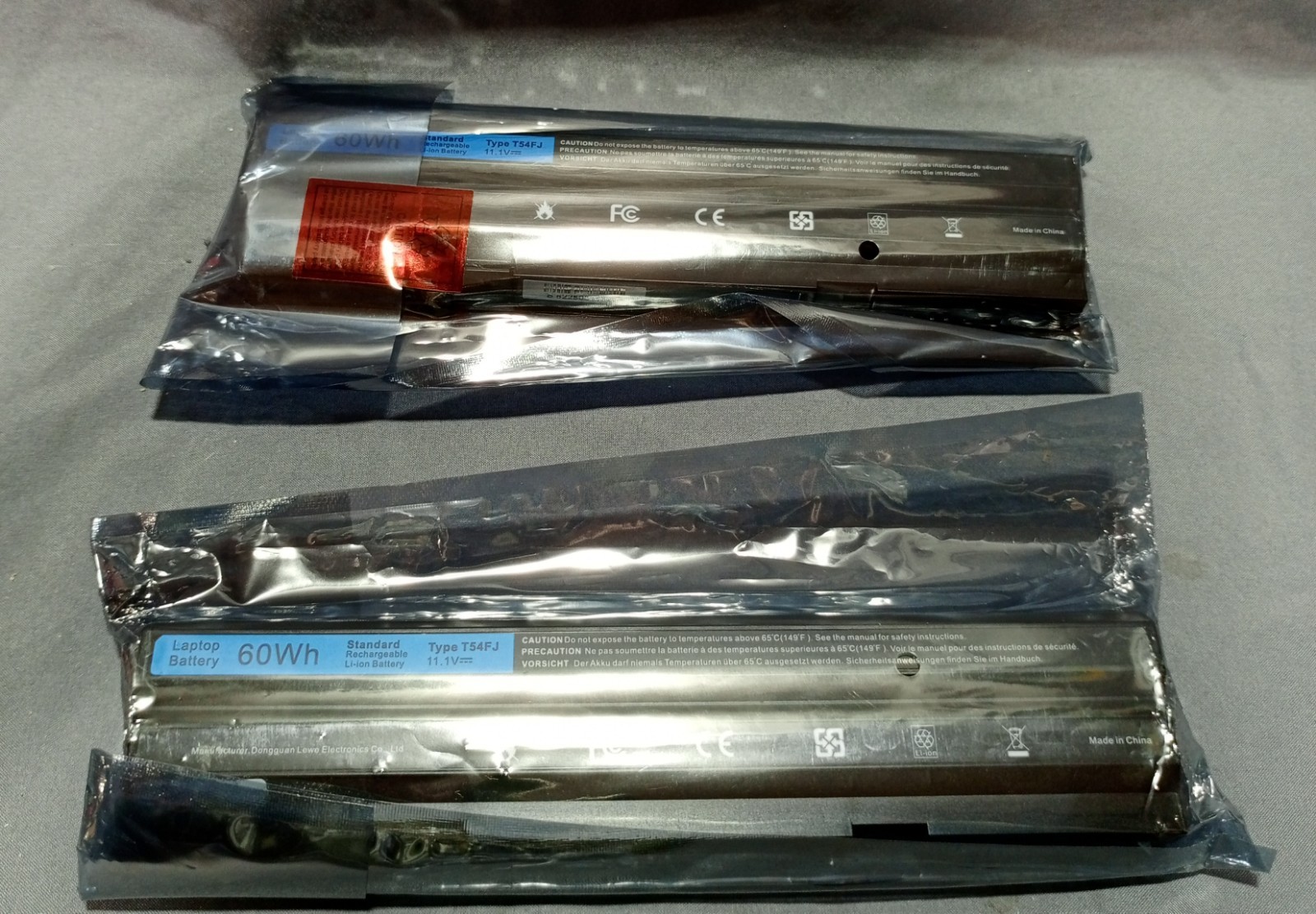 Lot Of 2 Dell Battery UN3480 60 WH Type T54FJ 11.1V