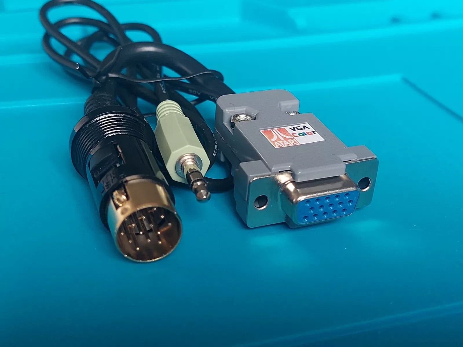 ATARI ST VGA MONITOR ADAPTER Atari ST STE 520/1040ST/MegaST COLOR SOUND GOLD