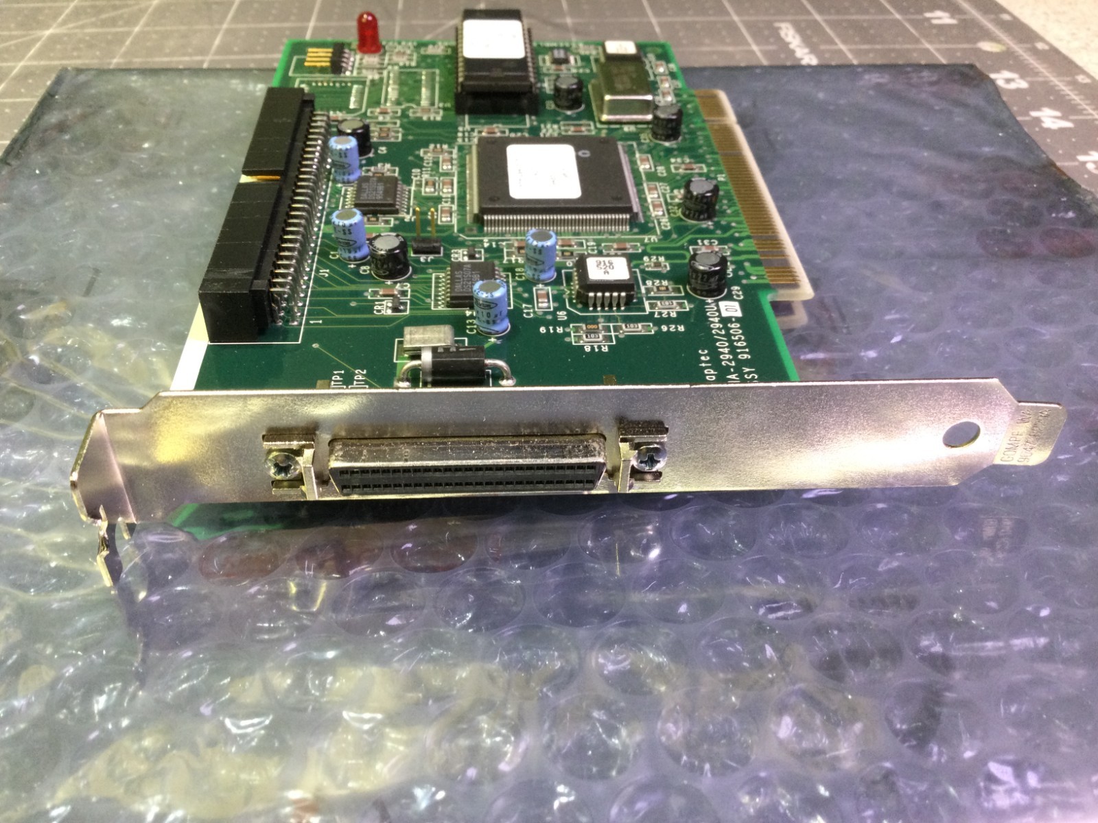 Adaptec AHA-2940U / 2940U+ PCI Ultra SCSI Controller Adapter Card