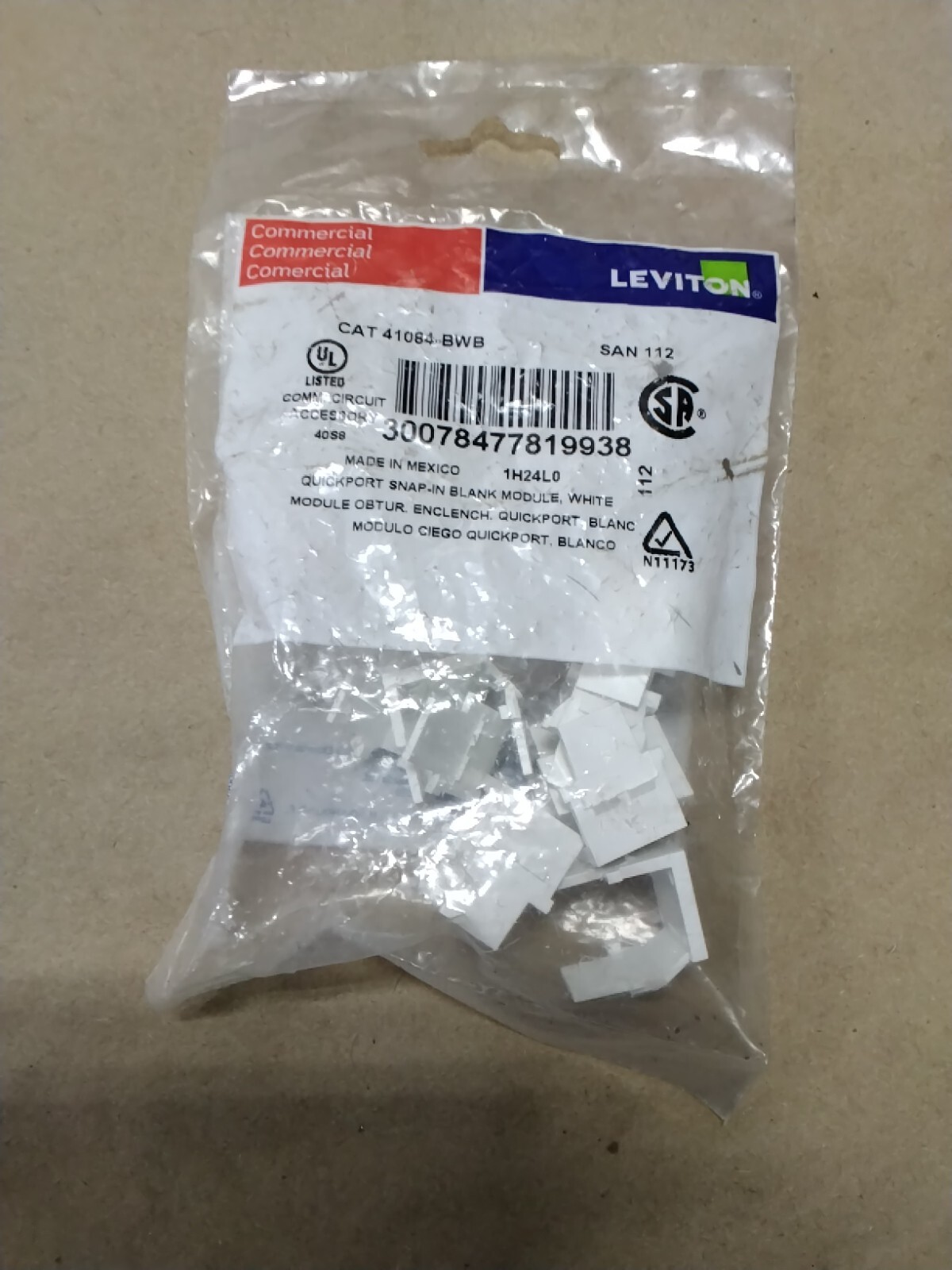 Leviton CAT 41084-BWB QuickPort Snap-In Blank White Module (8 PCS) F1
