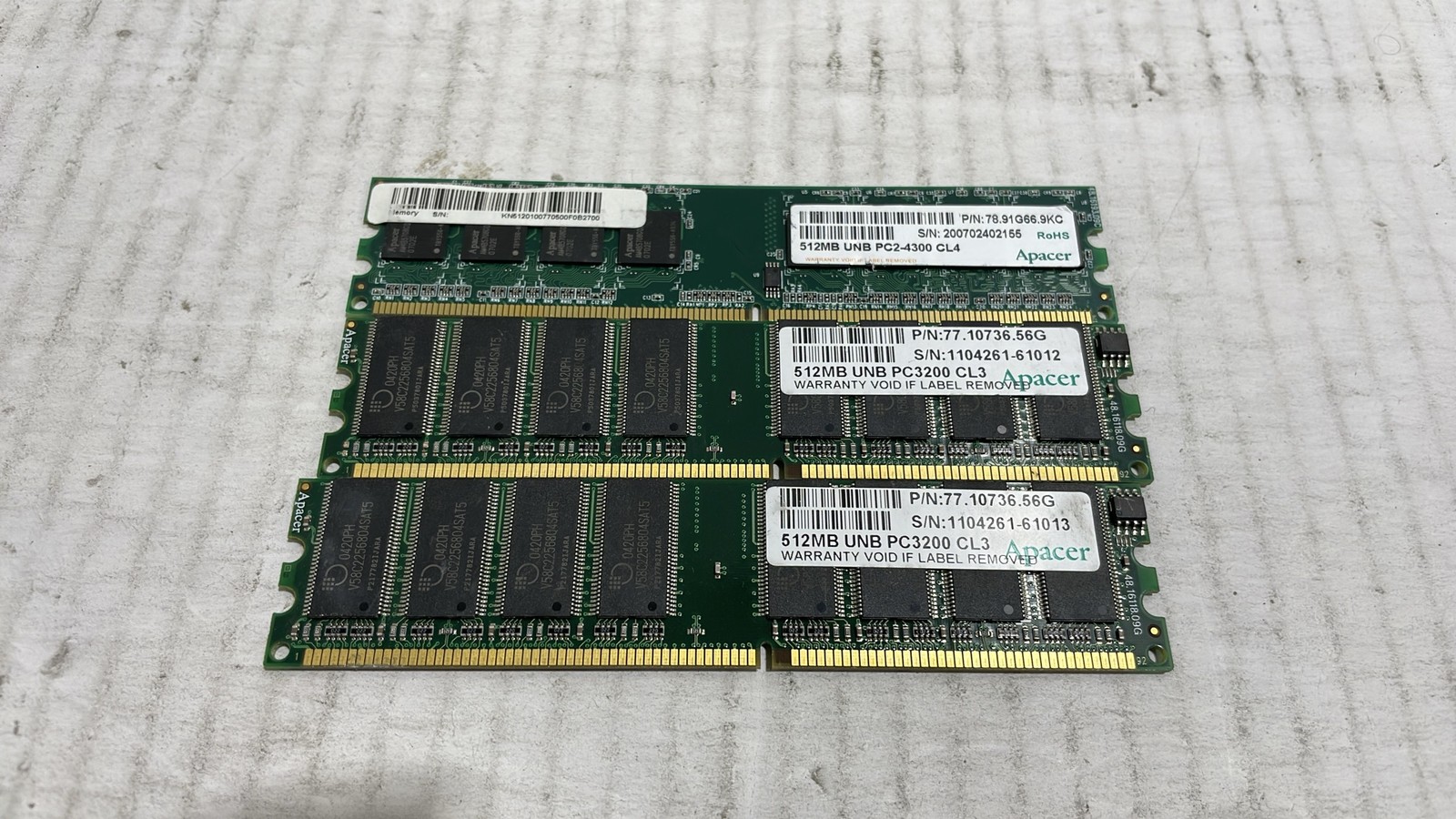 Apacer 512MB RAM 1x DDR2 PC2-4300 2x DDR PC3200 Mixed Lot Of 3