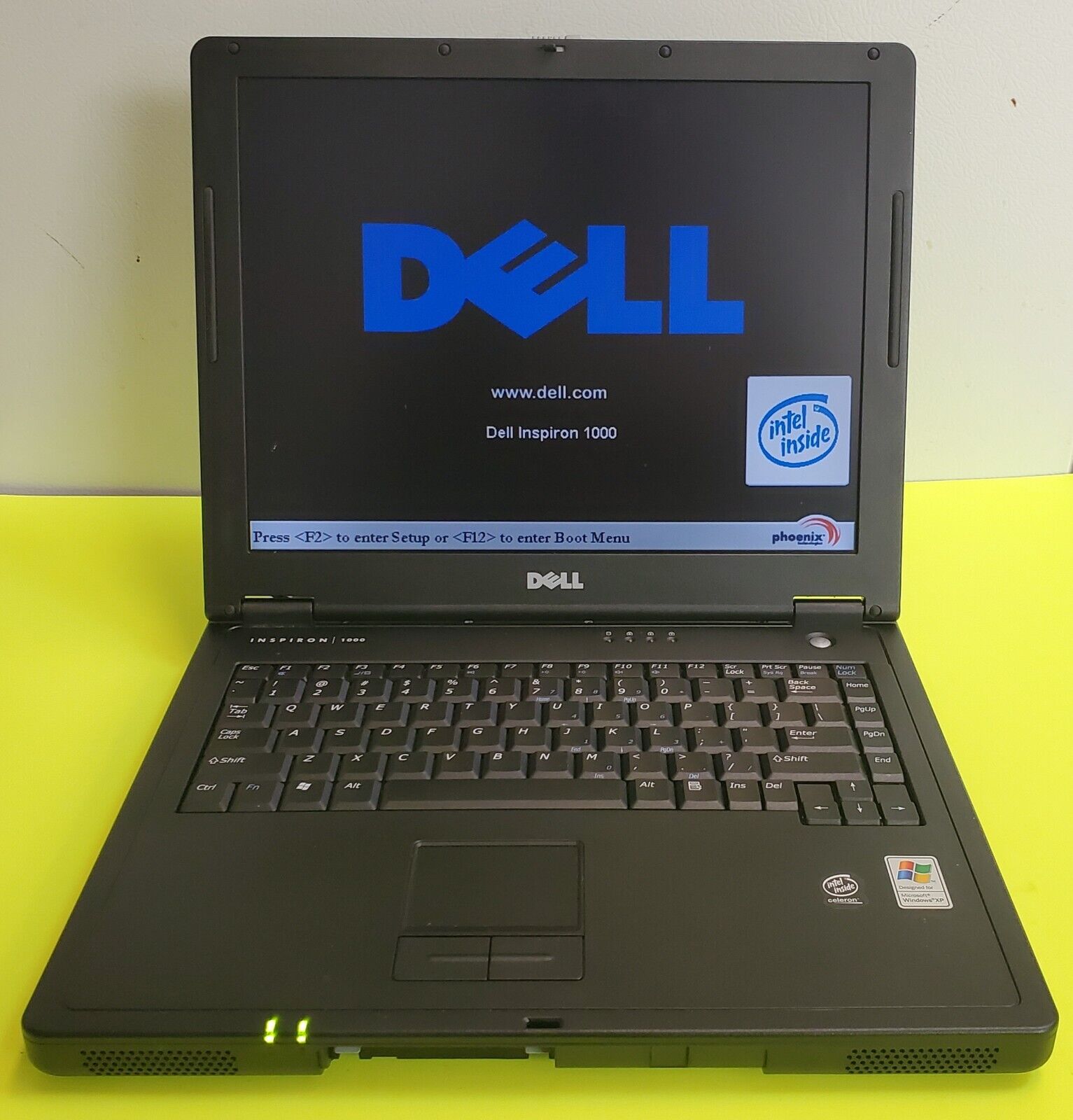 Retro Dell Inspiron 1000 Pentium Laptop Computer Vintage  - Powers On - as is