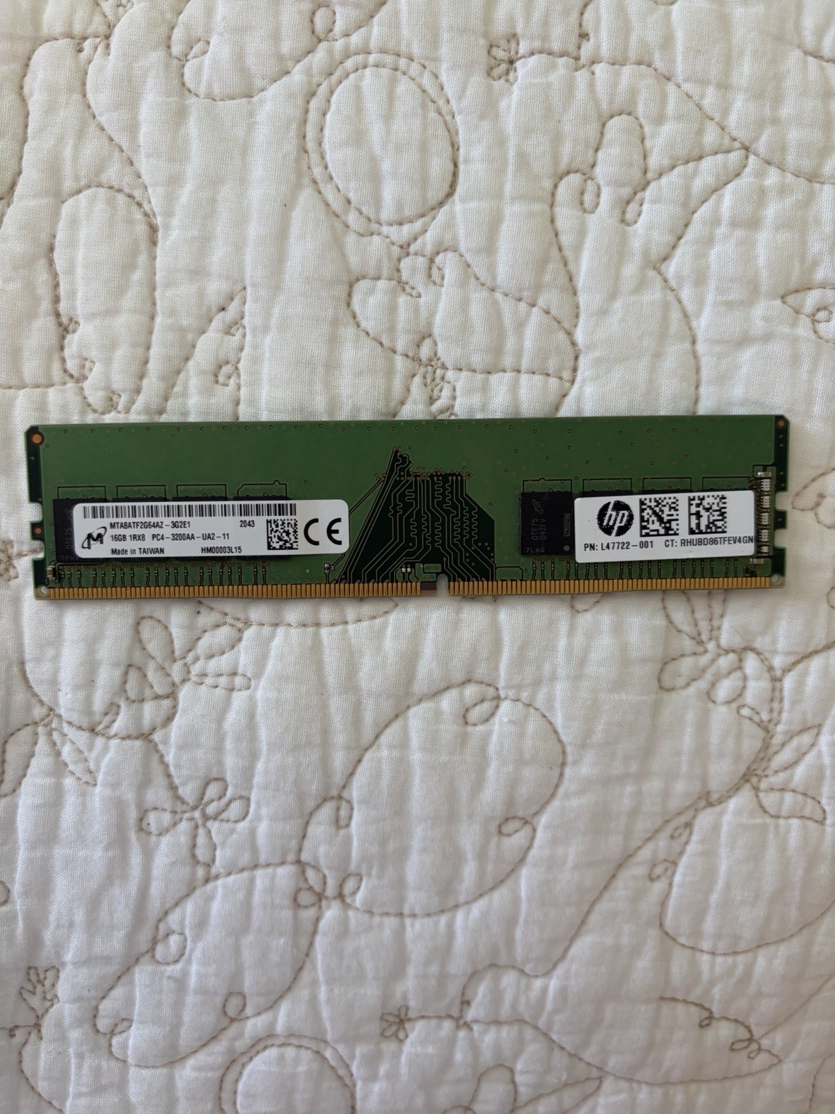 Micron 16GB DDR4 3200 1Rx8 Desktop RAM MTA8ATF2G64AZ-3G2E1 HP L47722-001