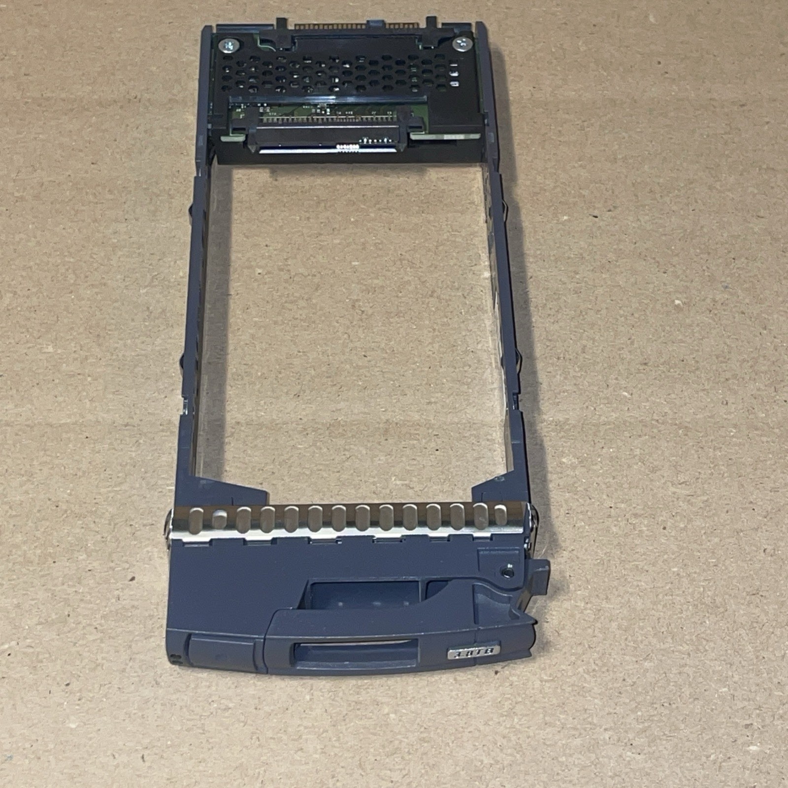 24 x NetApp 2.5” HDD Caddy Tray Hard Drive Frame 111-00721+A0 SAS DS2246 DS2552