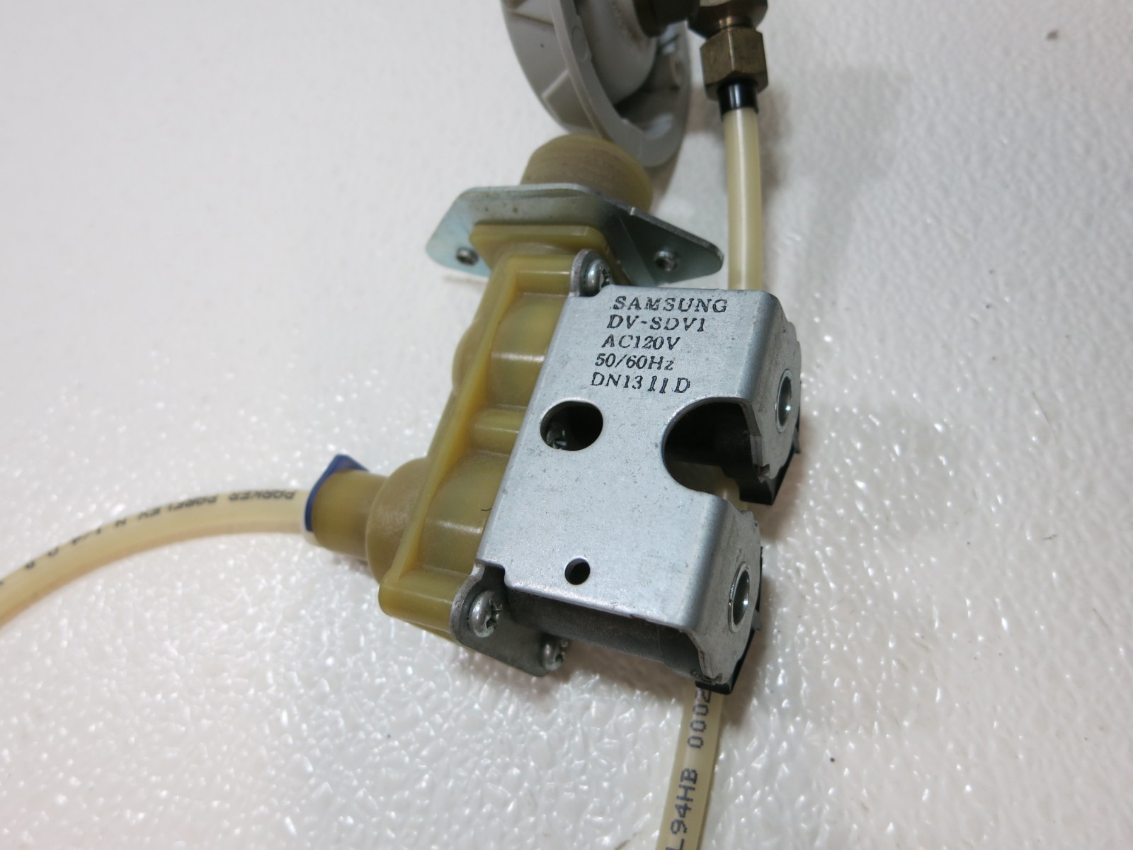 Samsung Dryer Steam Valve Spray with Cover Tested OEM Genuine DV-SDV1 DN1311D