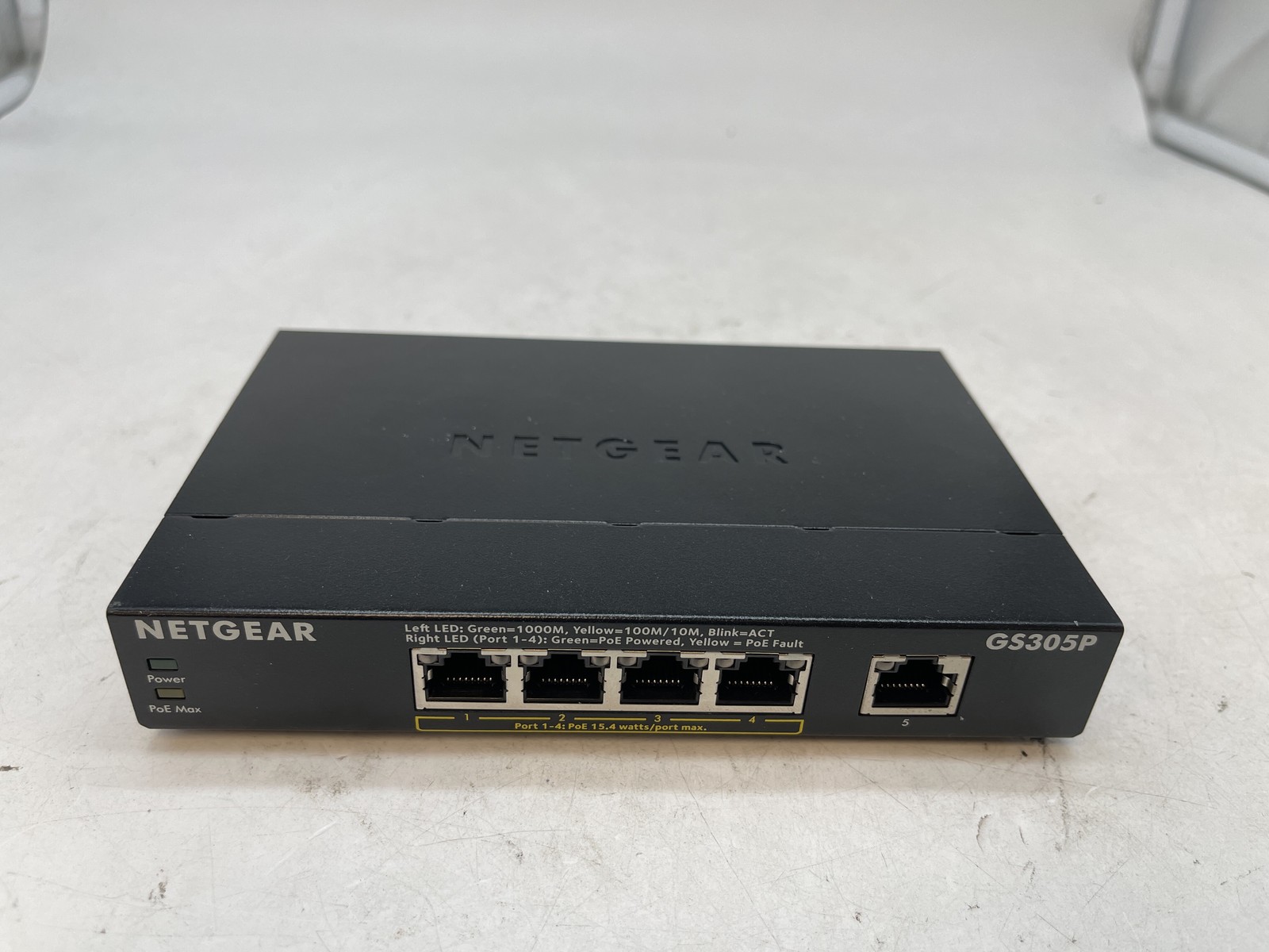 NETGEAR 5-Port Gigabit Ethernet Switch with 4-Port PoE (GS305P) - Free S/H
