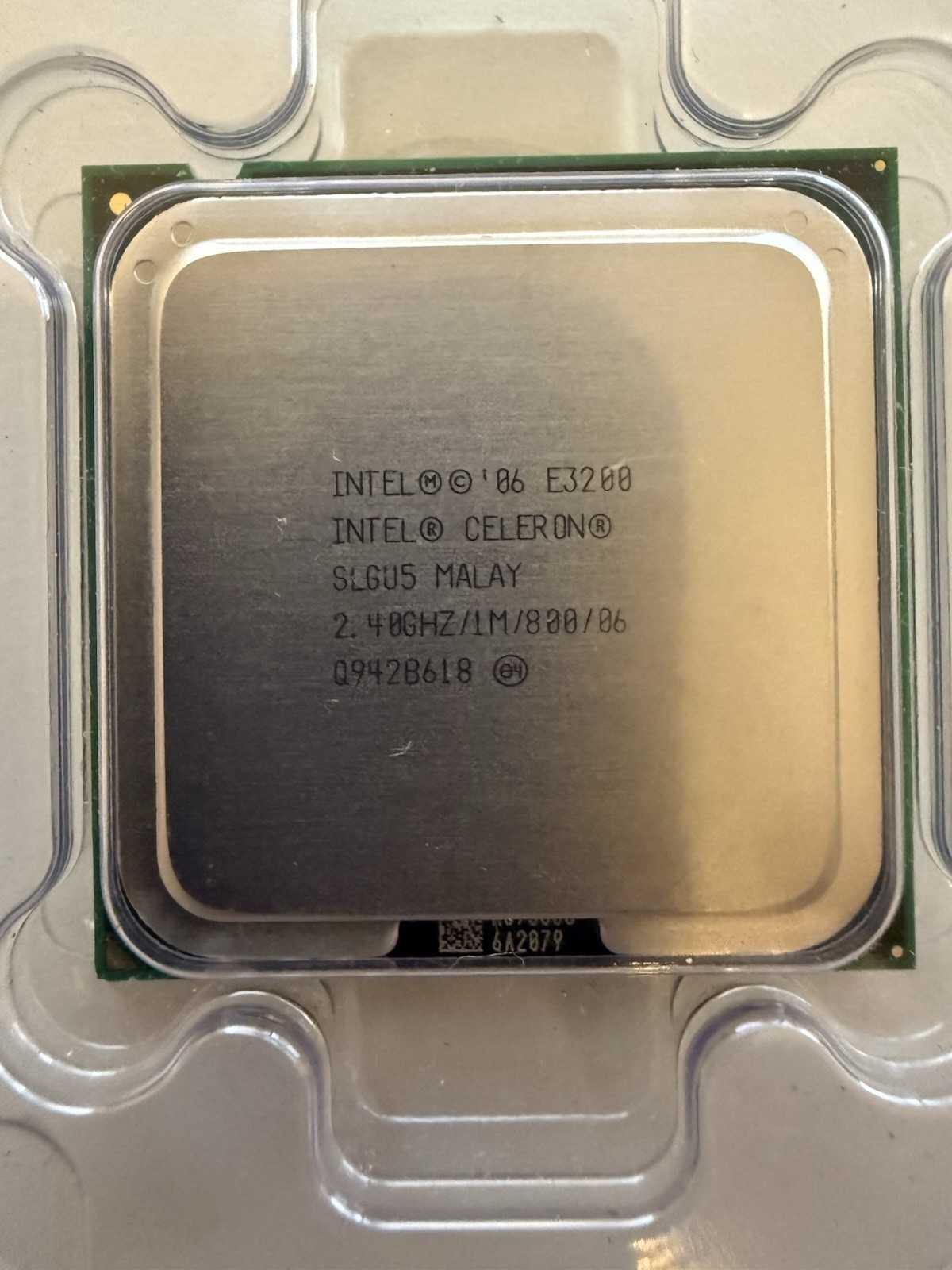 Intel Celeron E3200 CPU Dual-Core 2.40GHz 1M 800MHz LGA775 SLGU5 Wolfdale