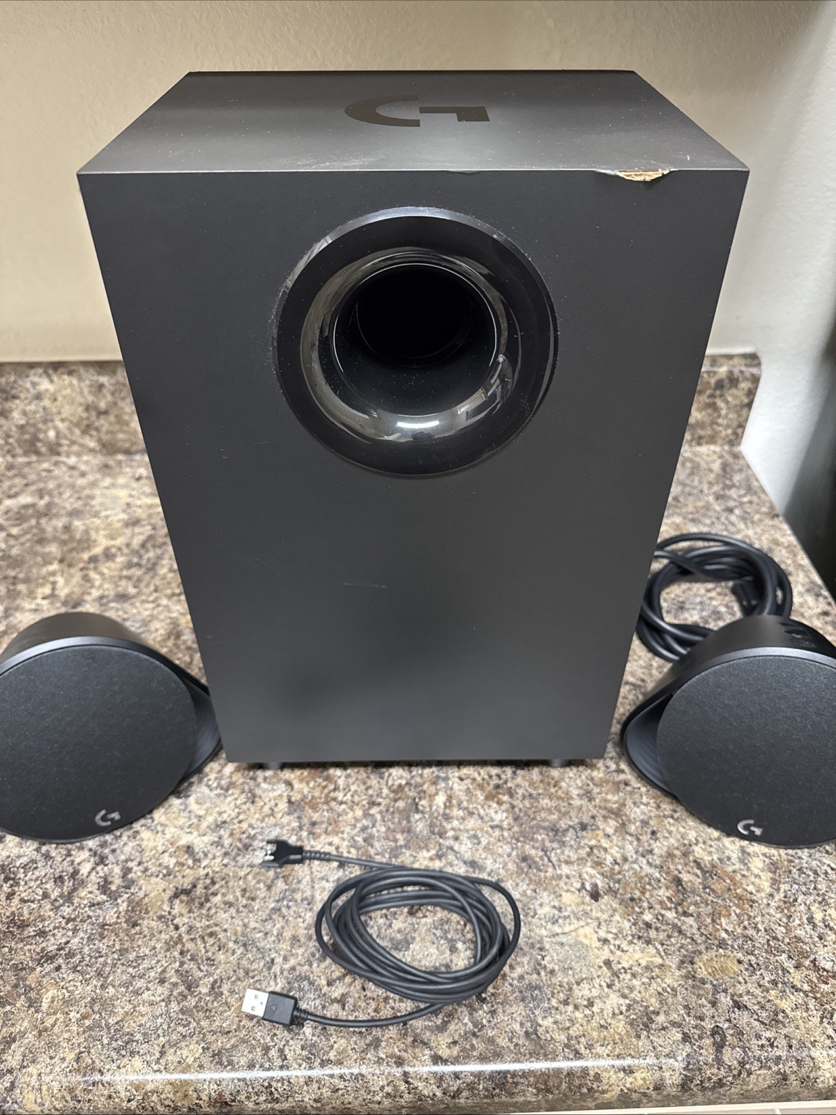 Logitech G560 PC Gaming Speaker System with 7.1 DTS X - Black