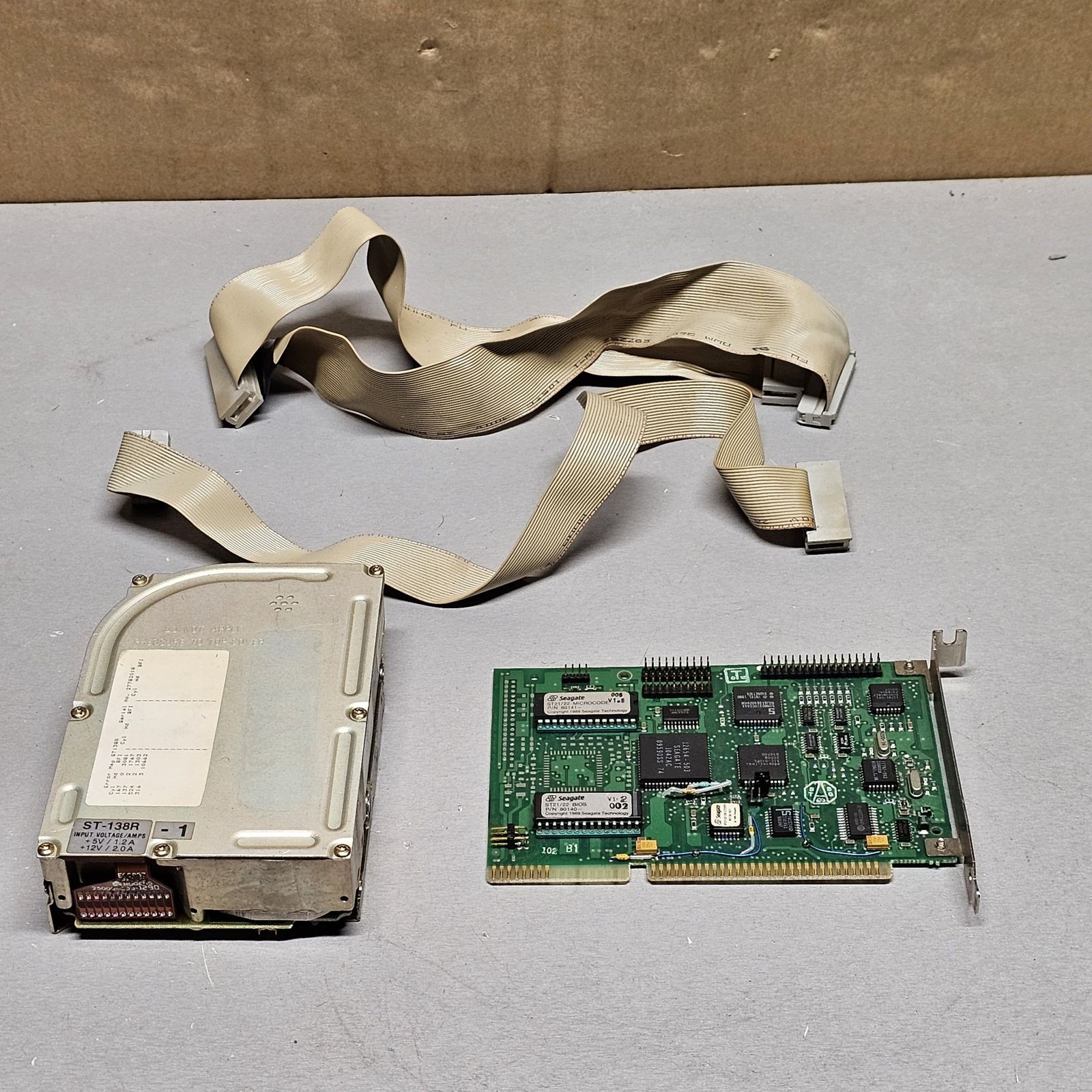 Seagate ST-138R 30MB 5.25" Hard Drive with SCSI Controller Card and IDE Cable