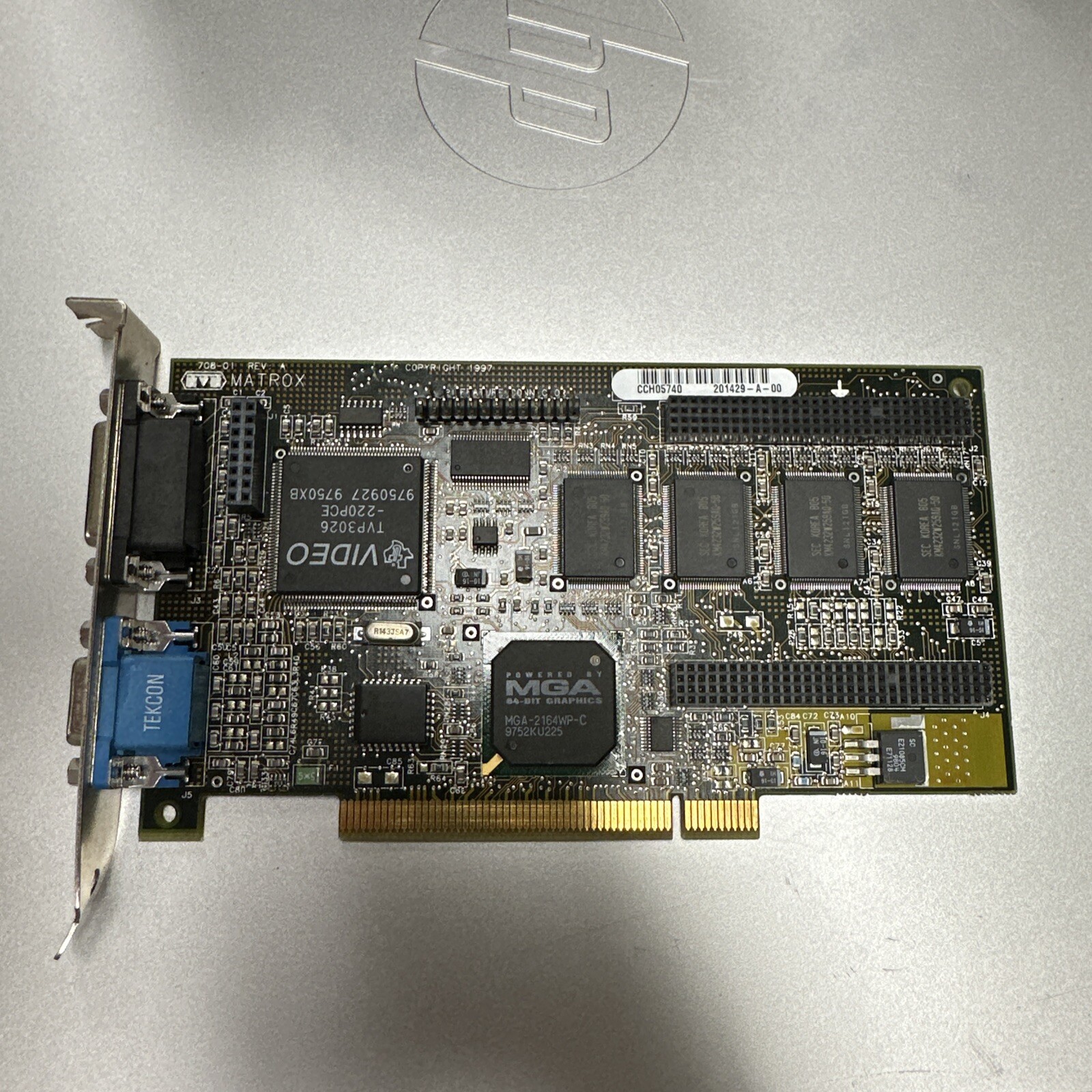 Matrox MIL2P/4/220 PCI Video Card
