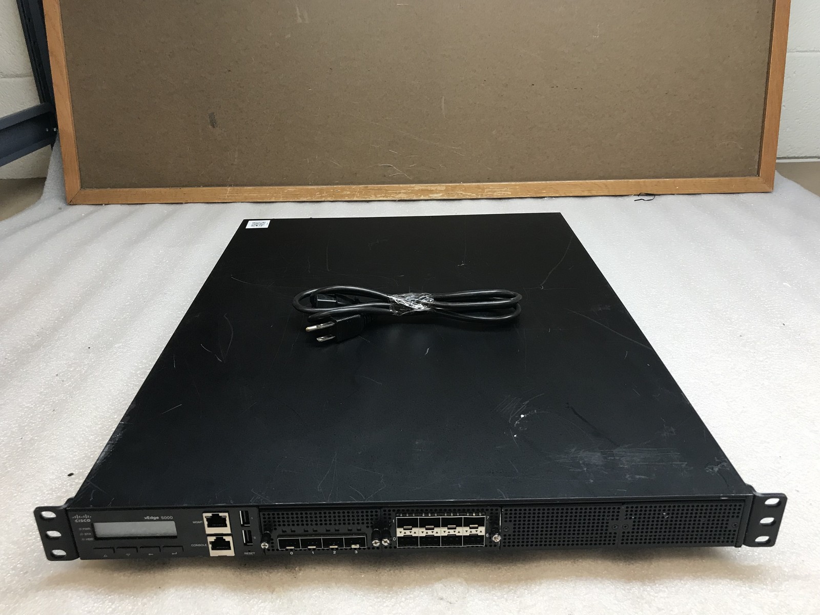 Cisco VEDGE-5000-AC-K9 VEDGE 5000 Router w/NCS2-ISM802A & NCS2-IXM407A *READ*