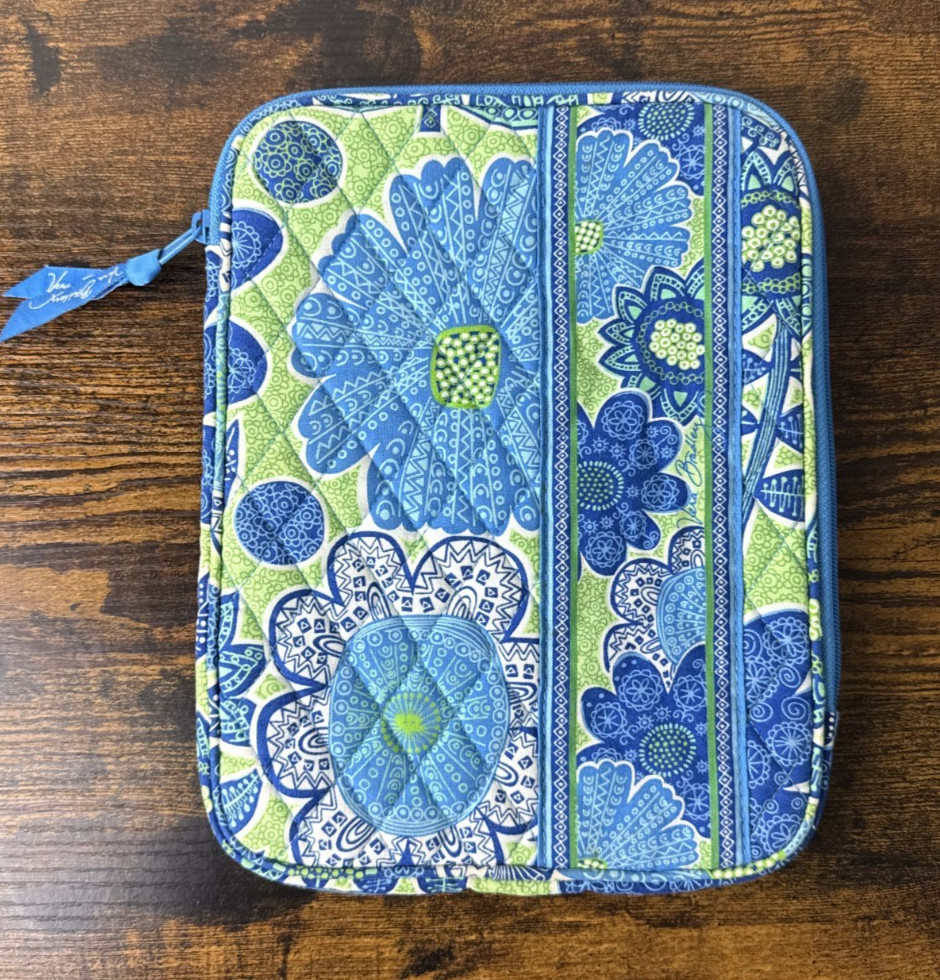 Vera Bradley Doodle Daisy E-Reader or Small Tablet Sleeve in a Retired Floral