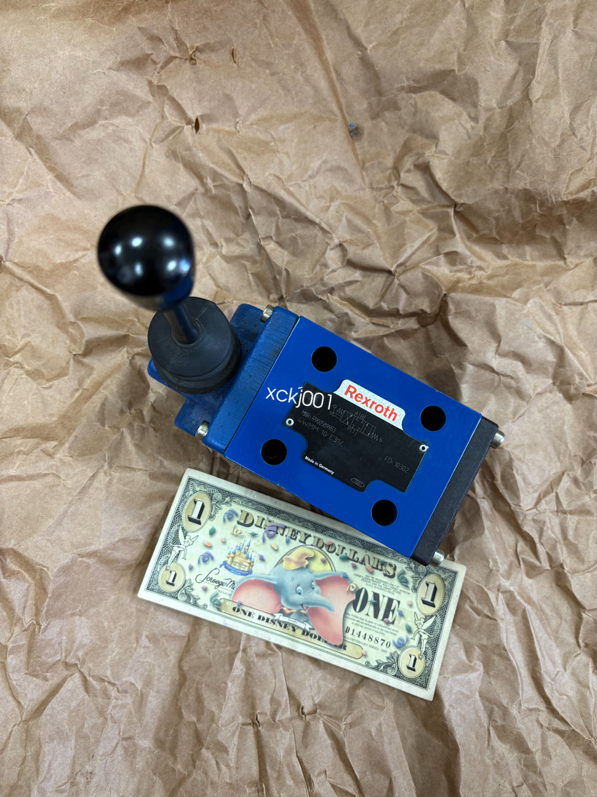 4WMM10E3X/ NEW GERMANY VALVE R900589983 fedex or DHL