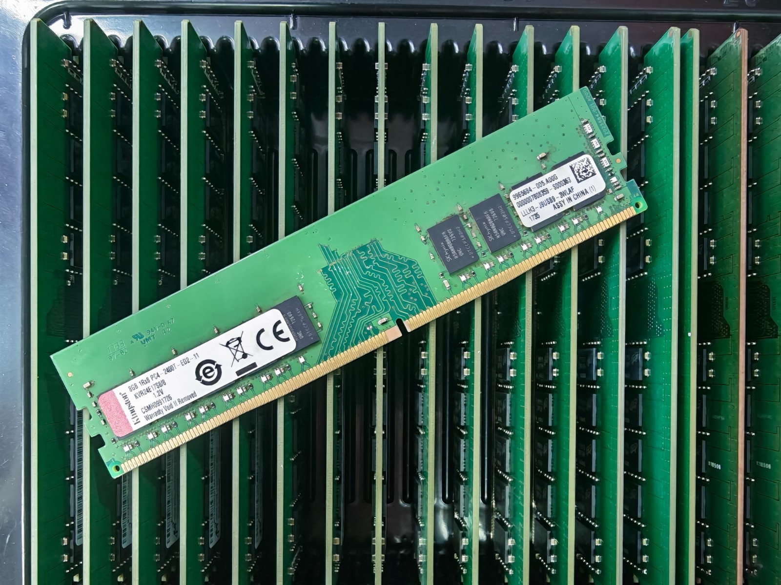 Kingston 8GB DDR4 2400 UDIMM ECC RAM  1Rx8 PC4-2400T-ED2-11 9965684-005.A00G