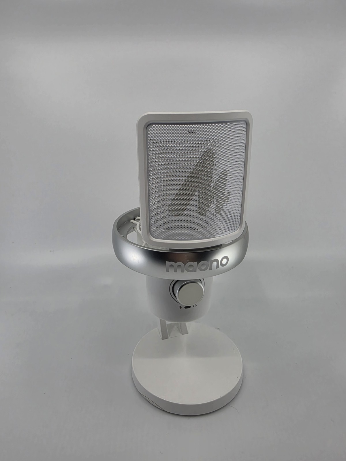 Maono DM40 Wireless Condenser Microphone USB-C RGB White