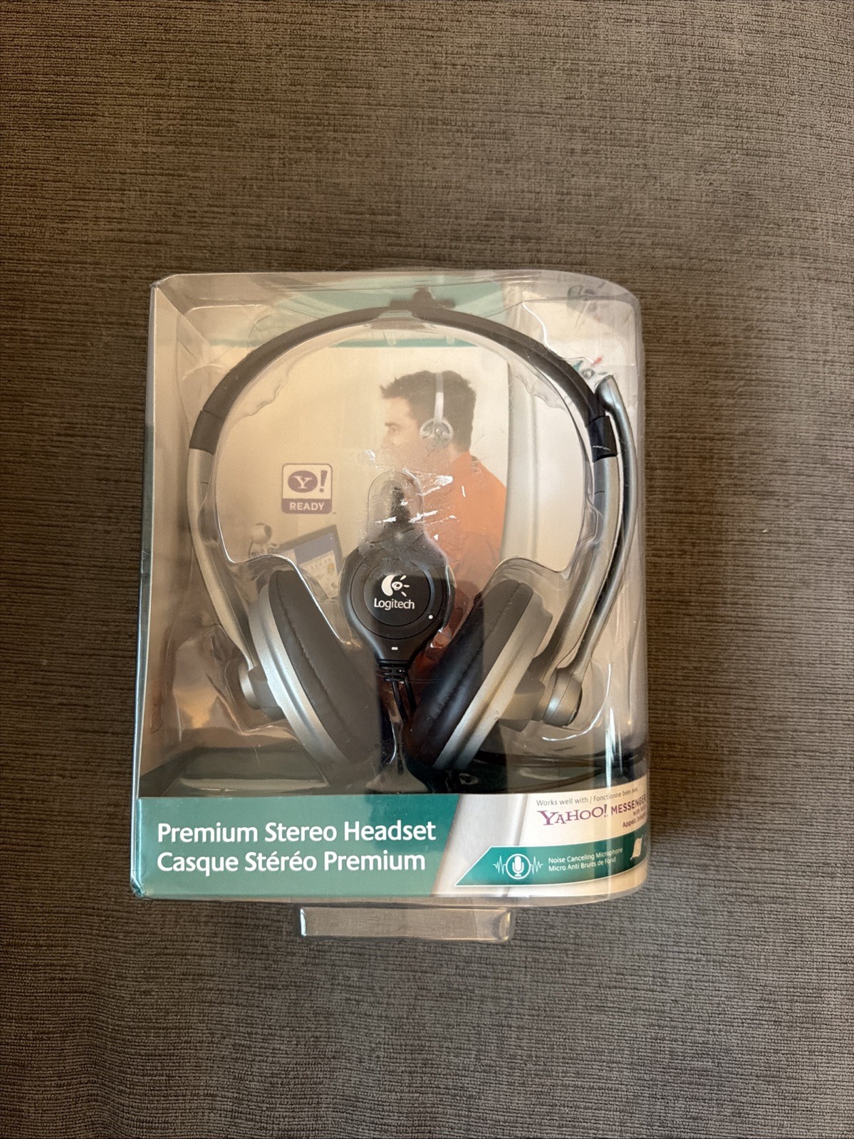 Logitech Clear Chat Premium PC Silver/Black Headband Headsets NIB
