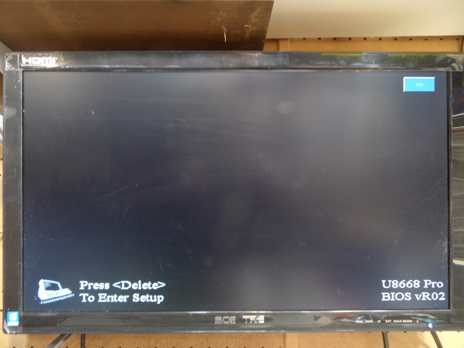Biostar U8668 Pro Motherboard With P4 2.4 CPU and Ram Backplate
