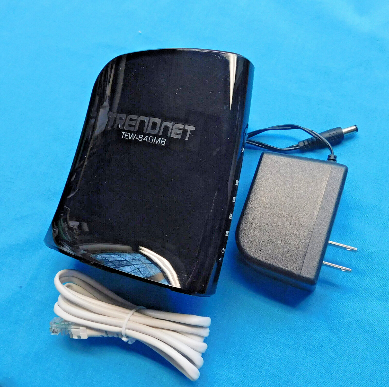 Wireless Media Bridge TRENDnet N300 4-Port, TEW-640MB