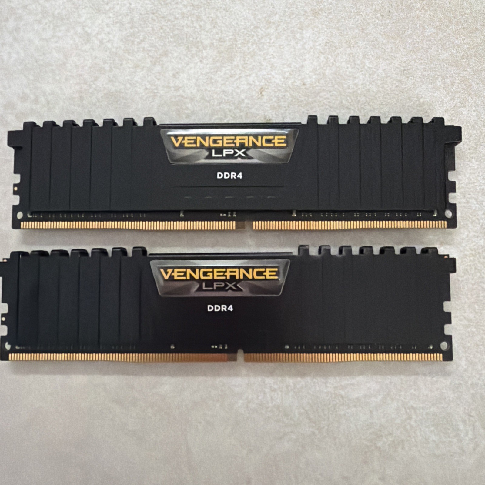 Corsair Vengeance LPX 32GB (2x16GB) DDR4 DRAM 2666MHz (PC4-21300) C16 Memory Kit