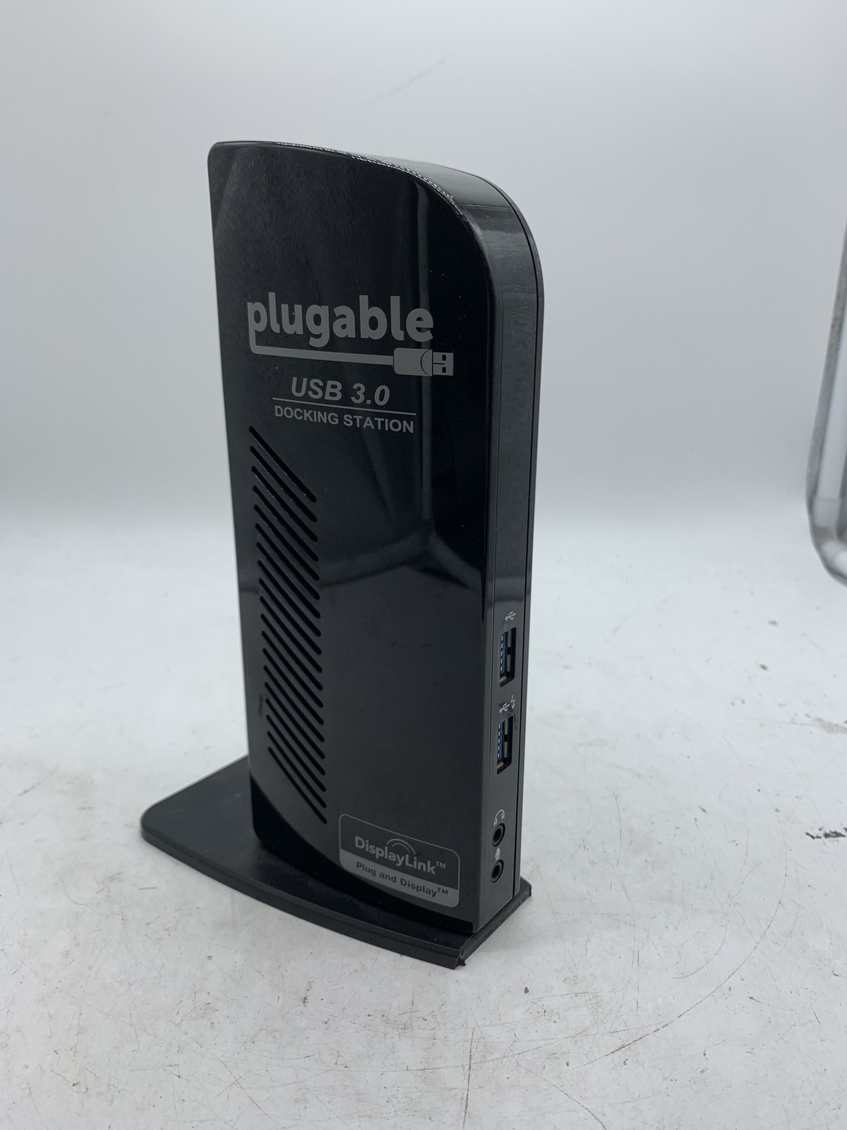 Plugable USB 3.0 UD-3900 Universal Docking Station CRACKED STAND ~ FREE S/H